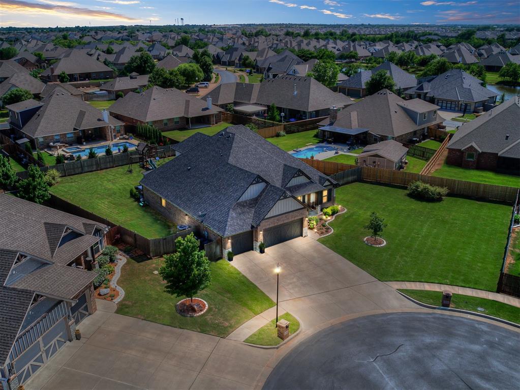 12801 Red Spruce Circle