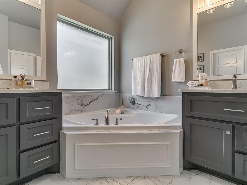 12801 Red Spruce Circle