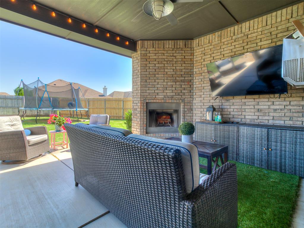 12801 Red Spruce Circle