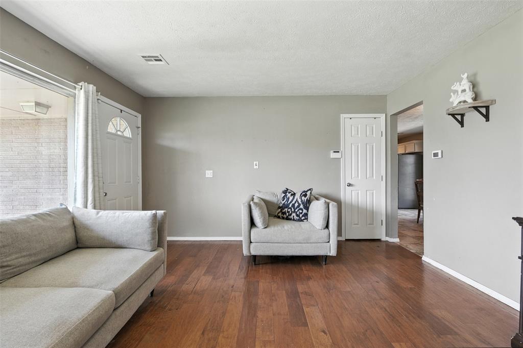 7525 NW 25th Terrace