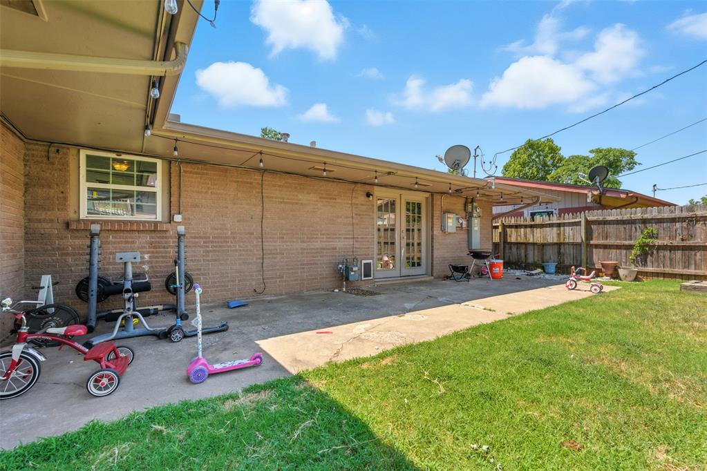 7525 NW 25th Terrace