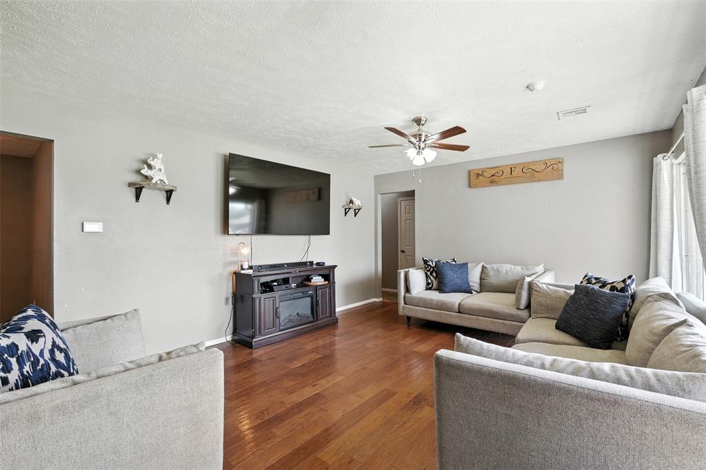 7525 NW 25th Terrace