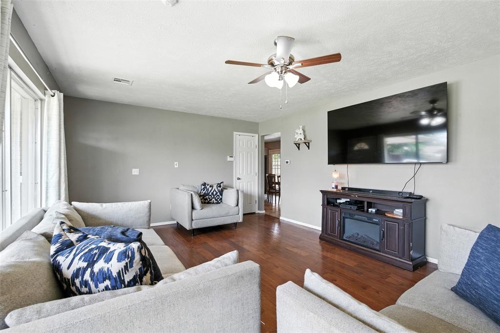 7525 NW 25th Terrace