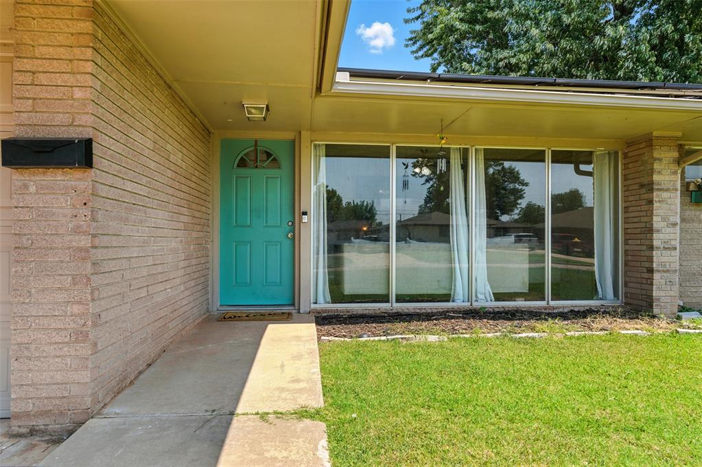 7525 NW 25th Terrace