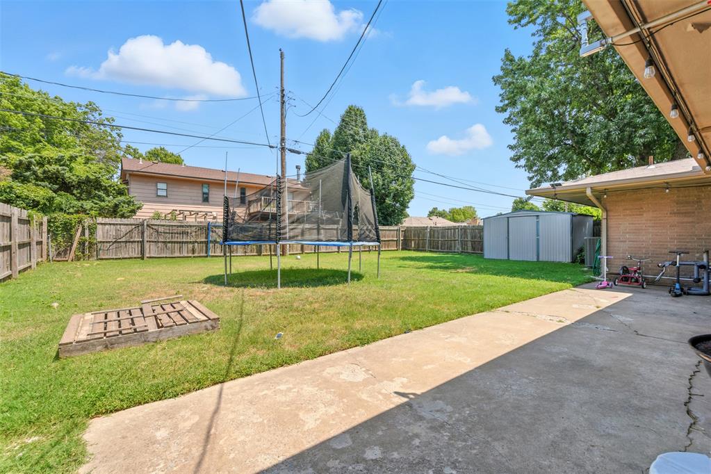 7525 NW 25th Terrace