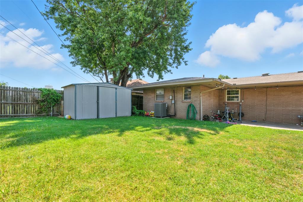 7525 NW 25th Terrace