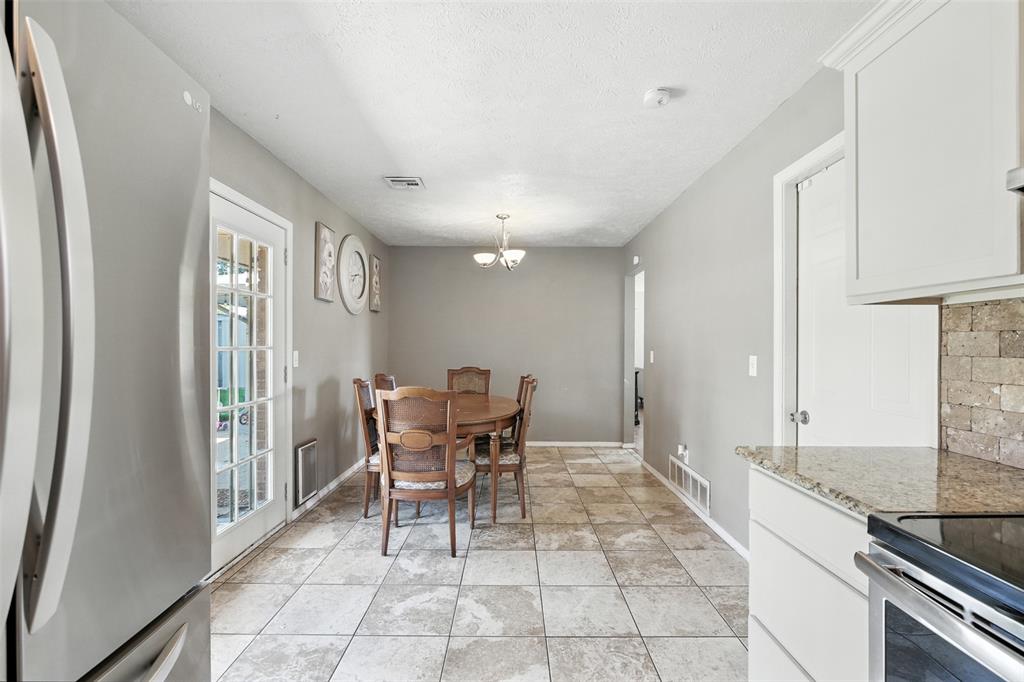 7525 NW 25th Terrace