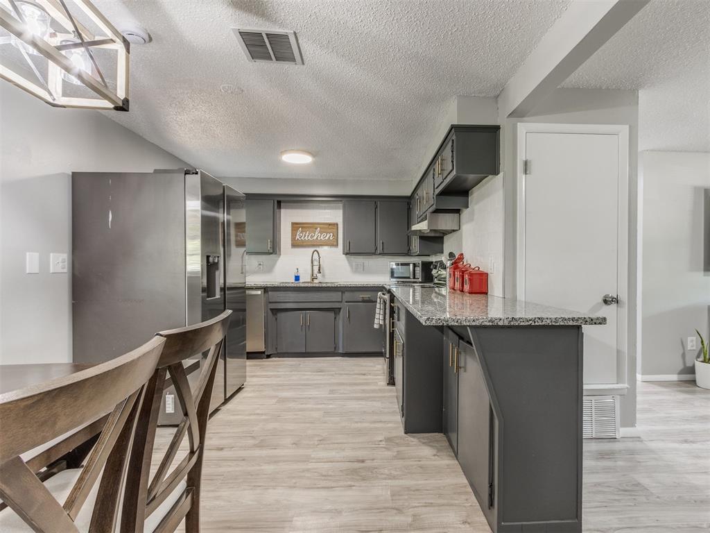 8209 NW 38th Street