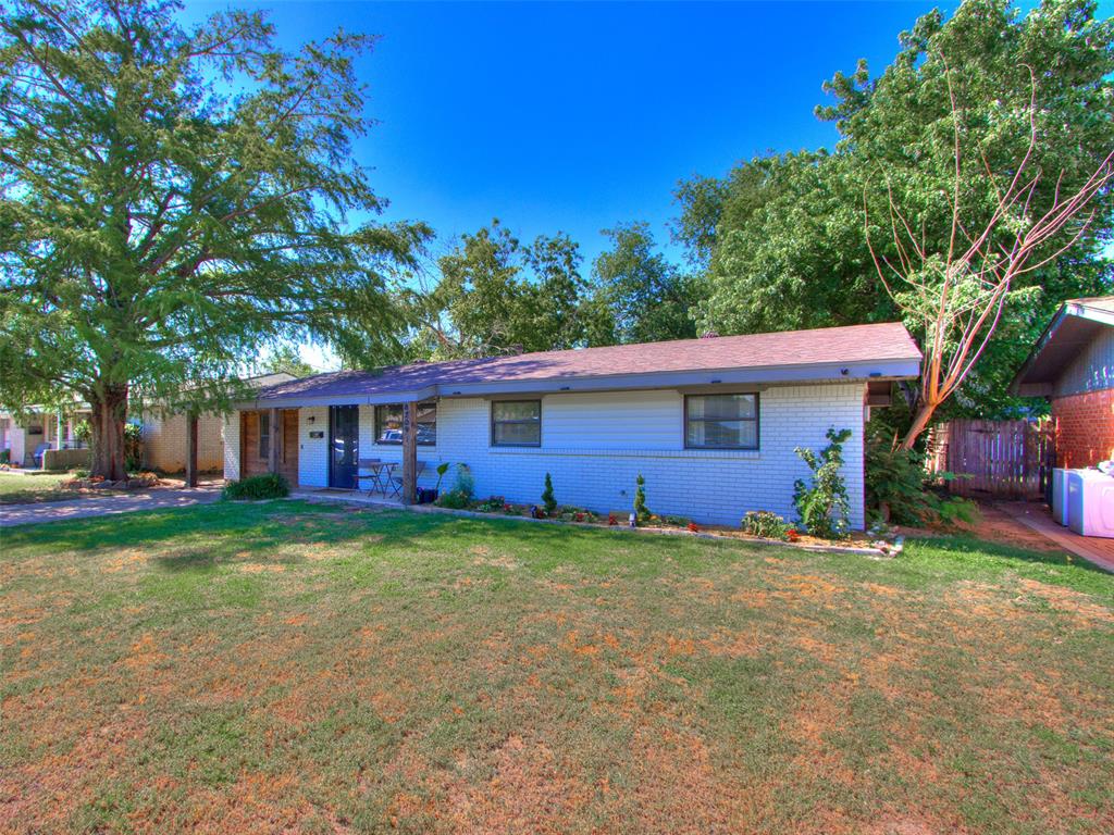 8209 NW 38th Street
