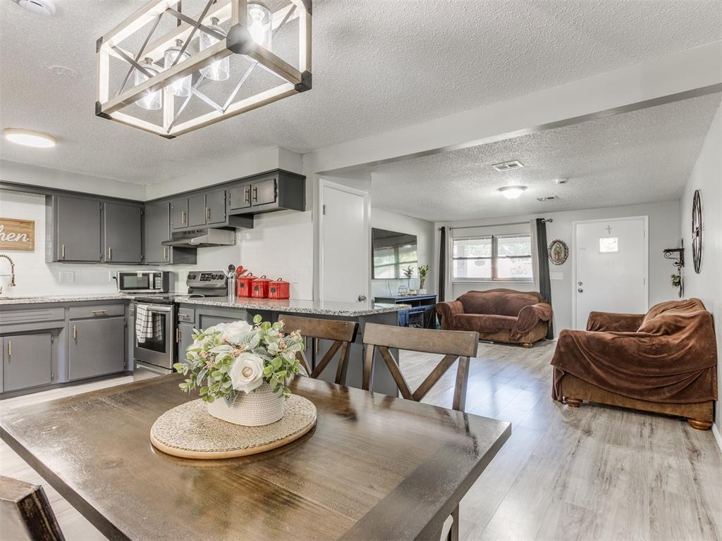 8209 NW 38th Street