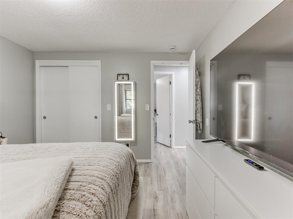 8209 NW 38th Street