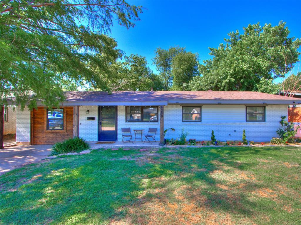 8209 NW 38th Street