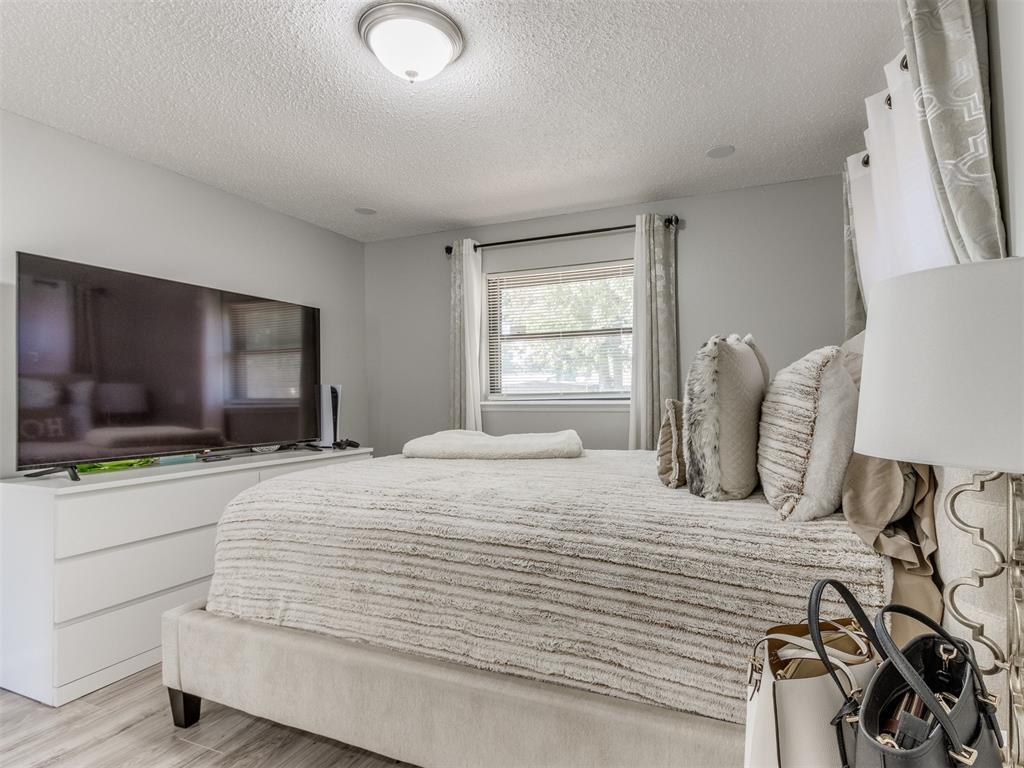 8209 NW 38th Street