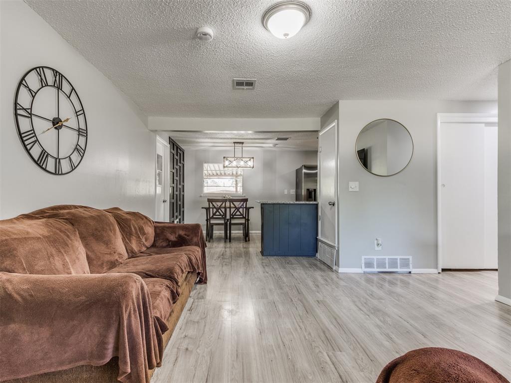 8209 NW 38th Street