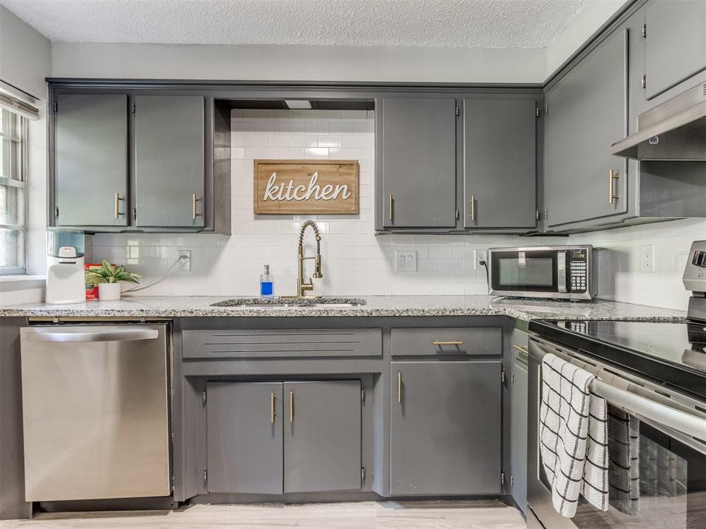8209 NW 38th Street
