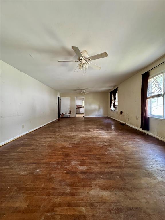 424 N Market Avenue