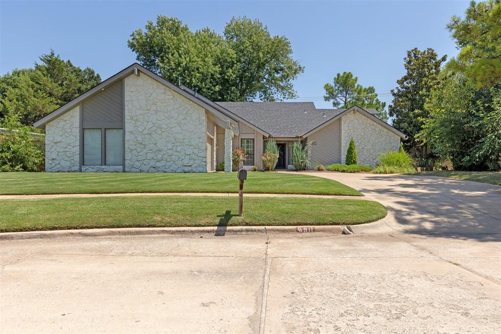 911 Thistlewood Drive