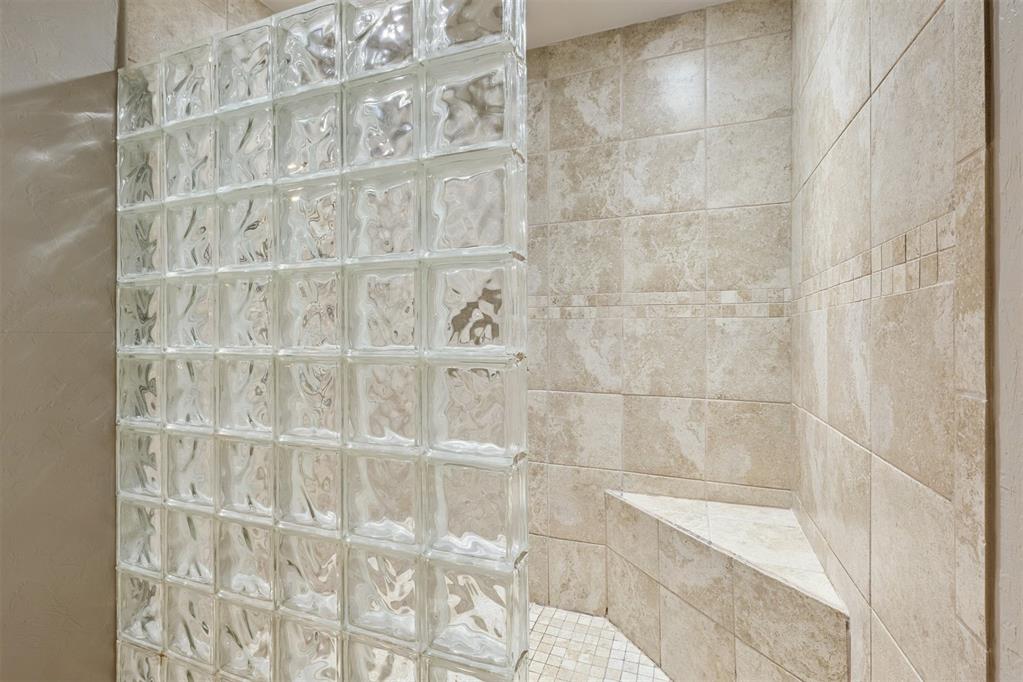 911 Thistlewood Drive