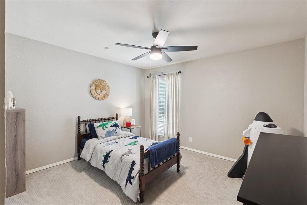 911 Thistlewood Drive