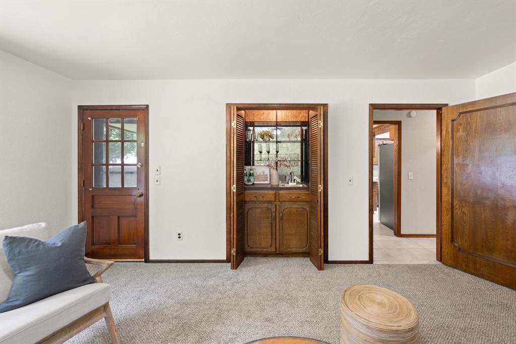 8405 NW 100th Street