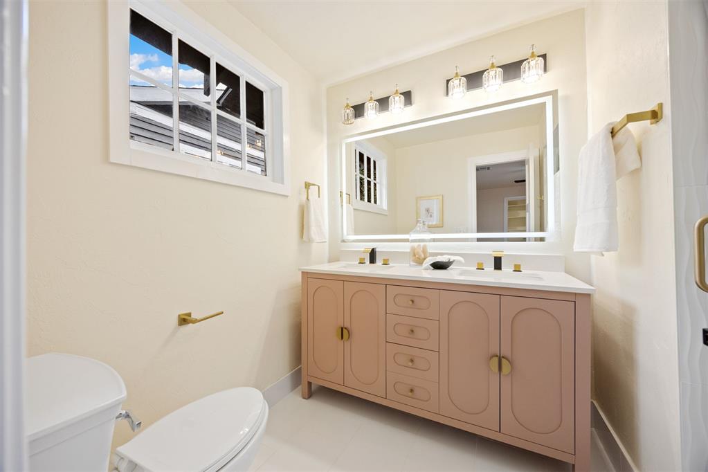 104 NW 20th Street