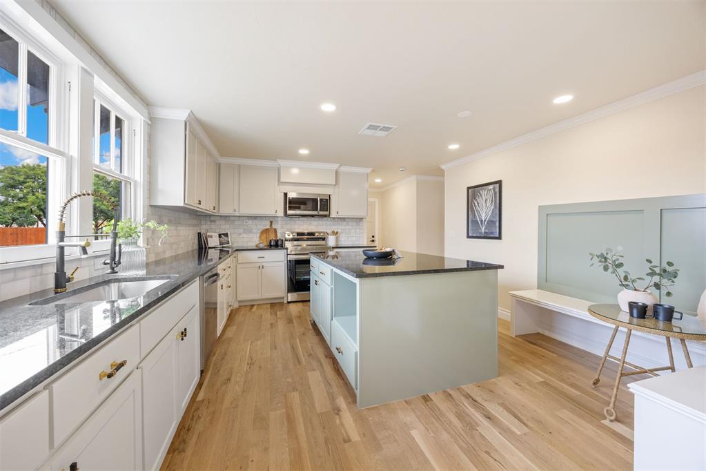 104 NW 20th Street