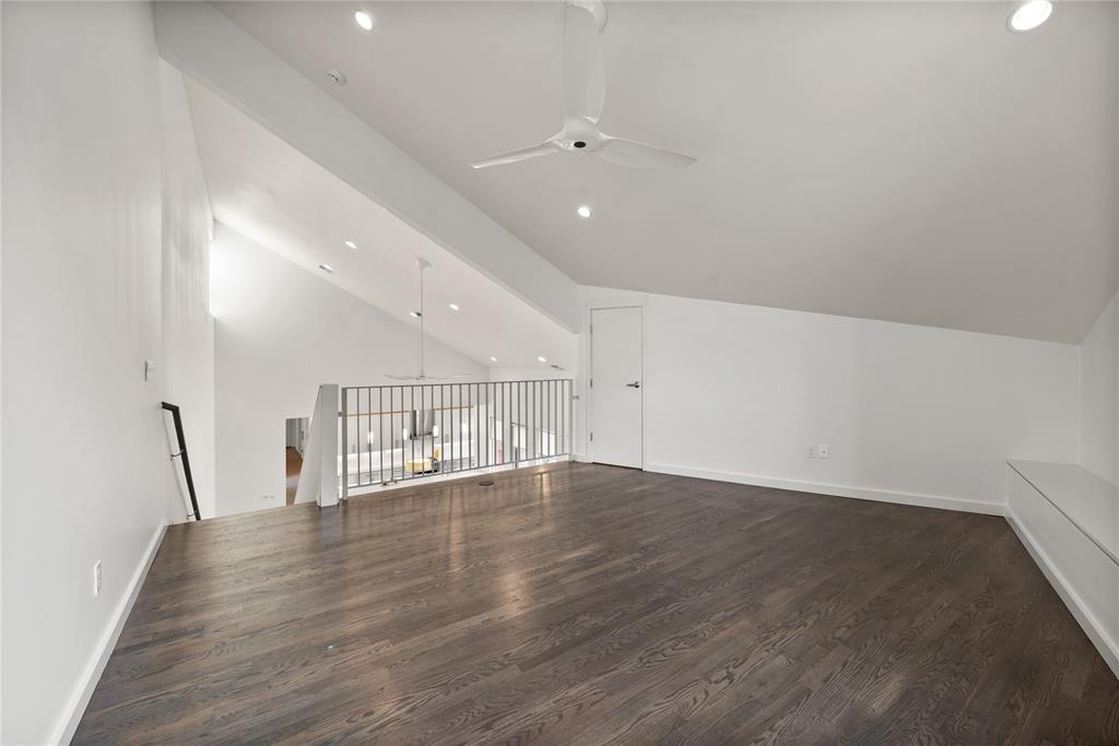 925 NW 8th Street
