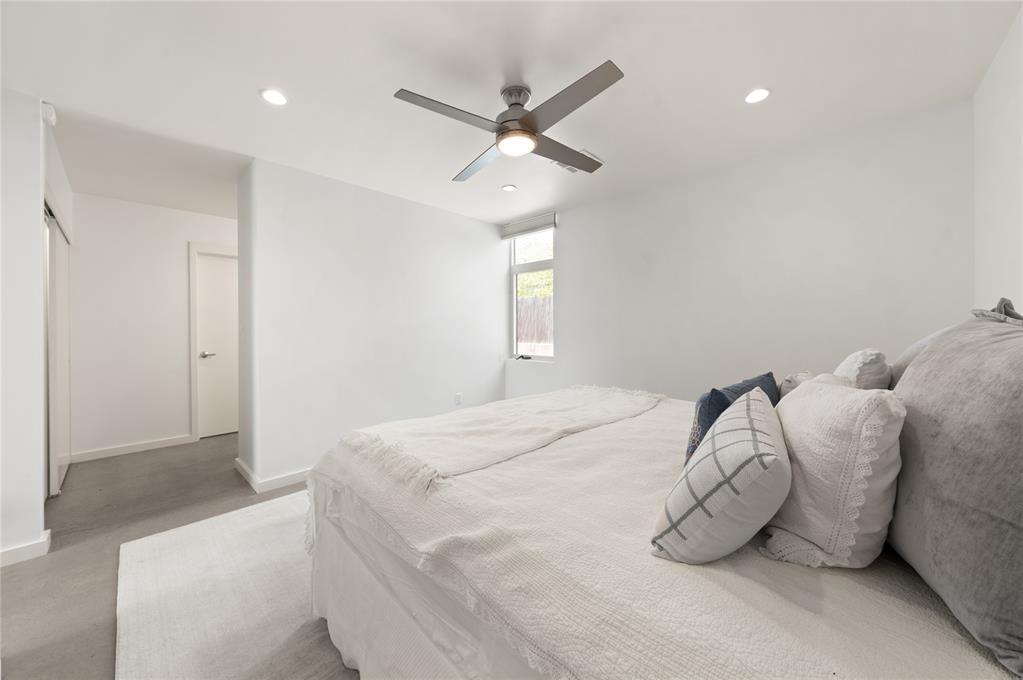 925 NW 8th Street