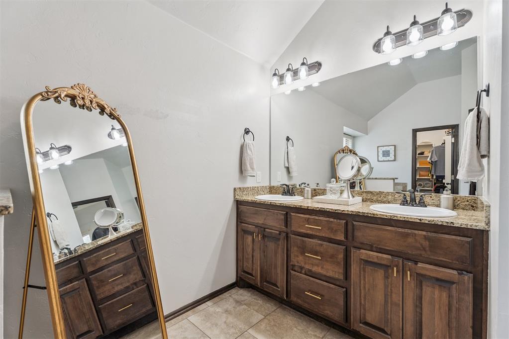 9205 NW 75th Street