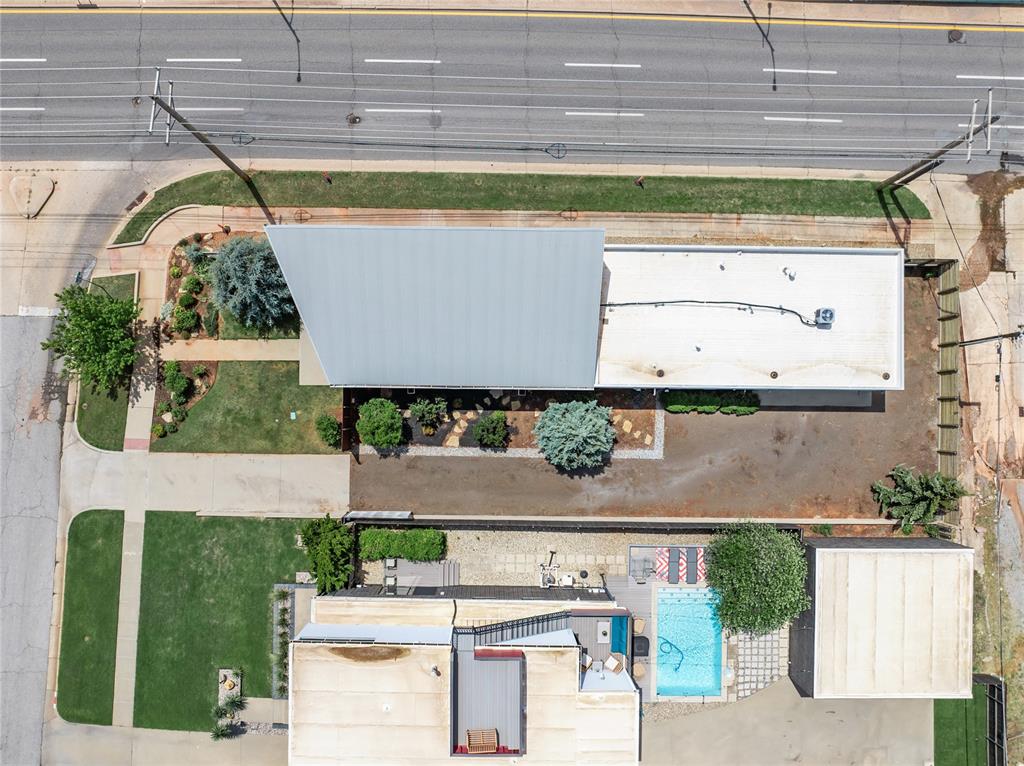 925 NW 8th Street