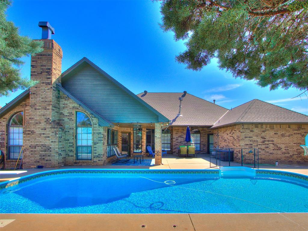 1129 Cambridge Drive