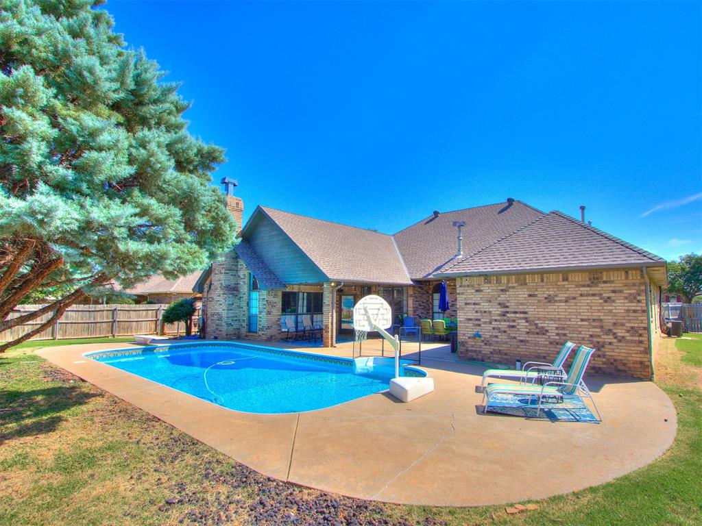 1129 Cambridge Drive