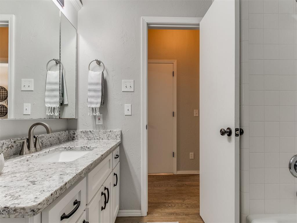 1129 Cambridge Drive