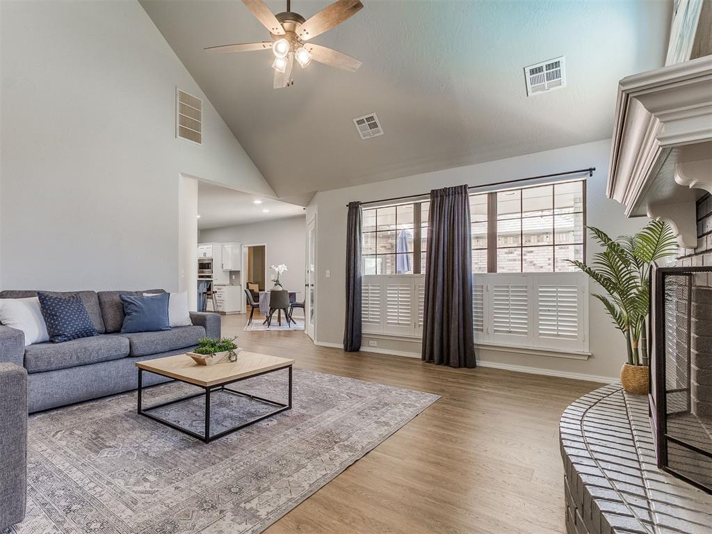 1129 Cambridge Drive