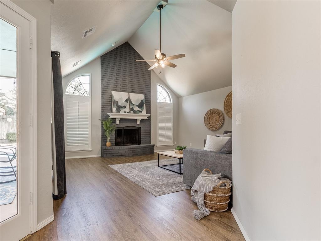 1129 Cambridge Drive