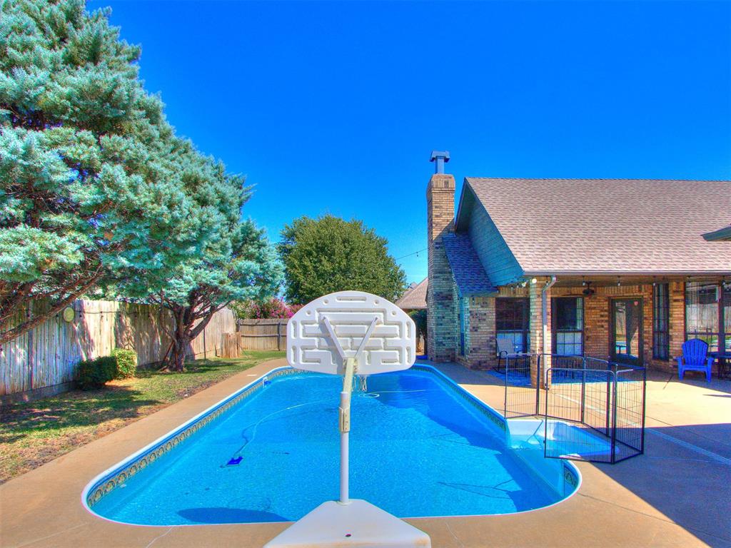 1129 Cambridge Drive