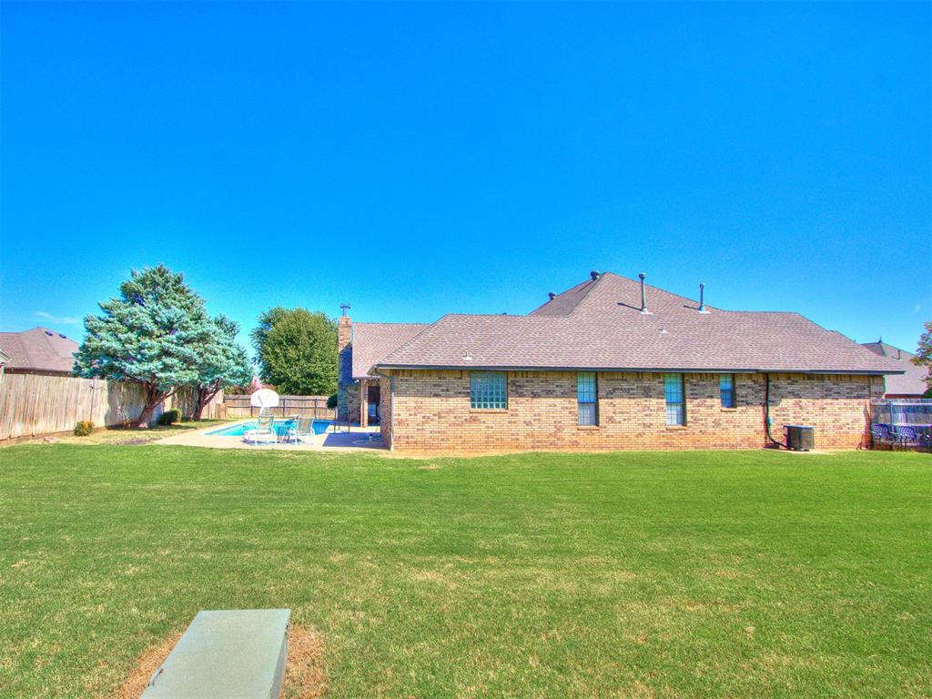 1129 Cambridge Drive