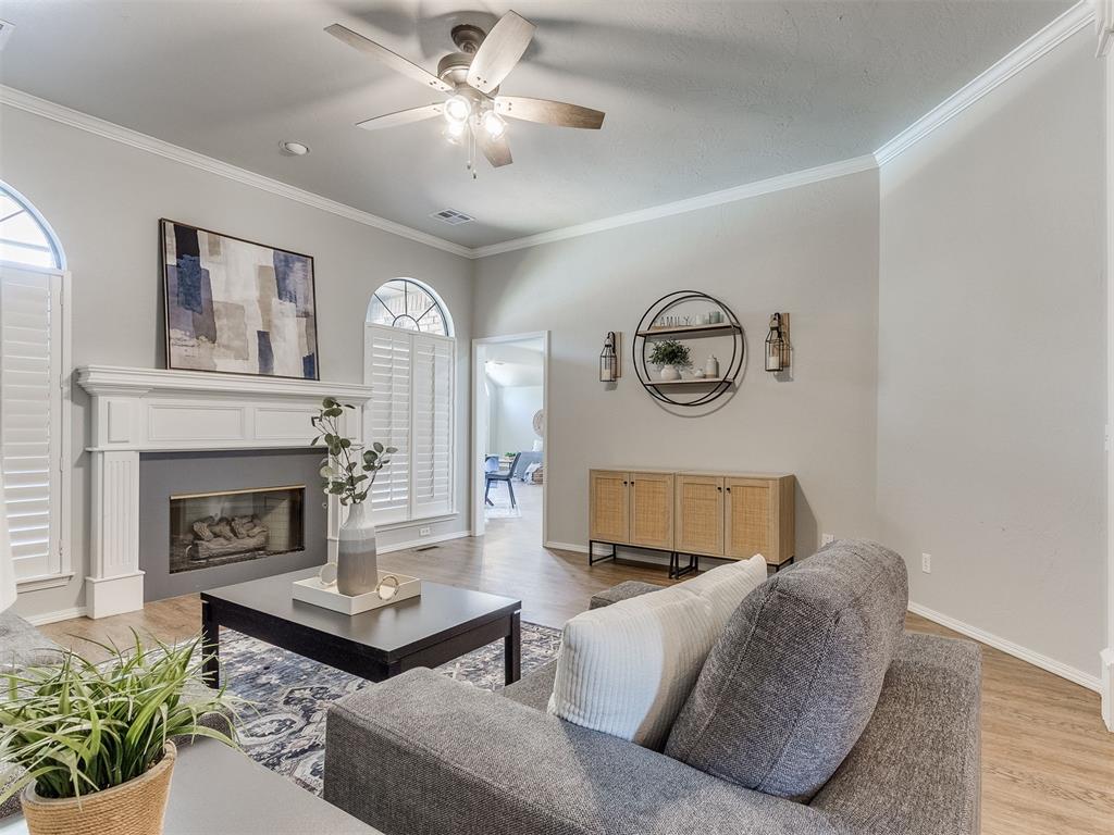 1129 Cambridge Drive