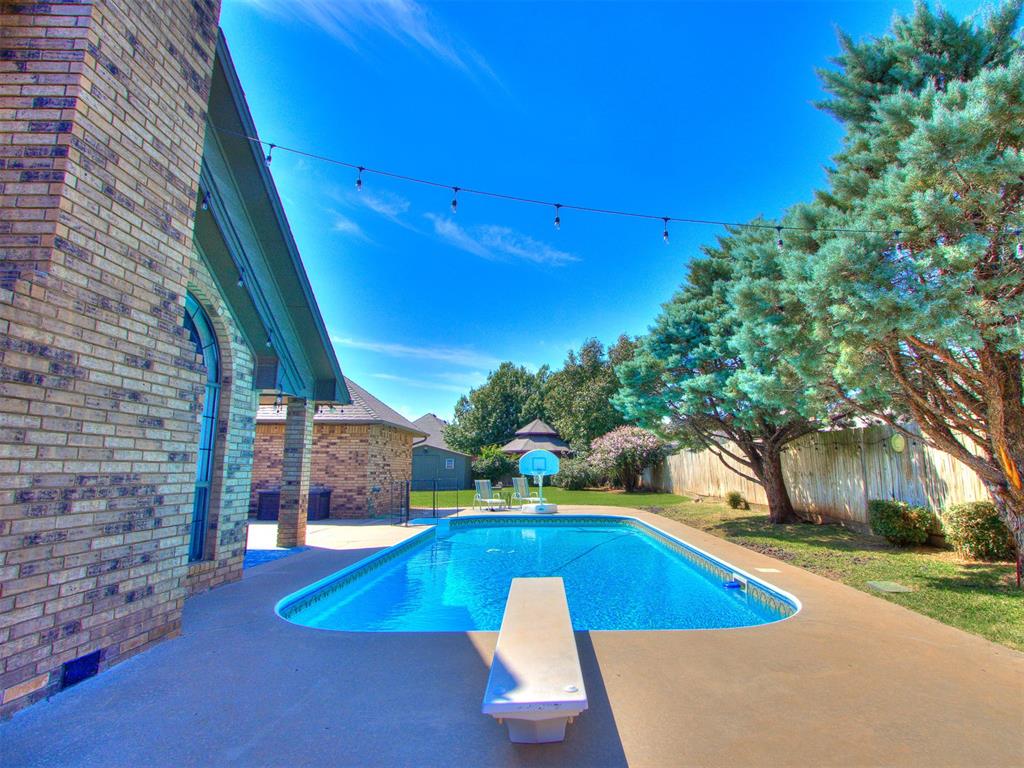 1129 Cambridge Drive