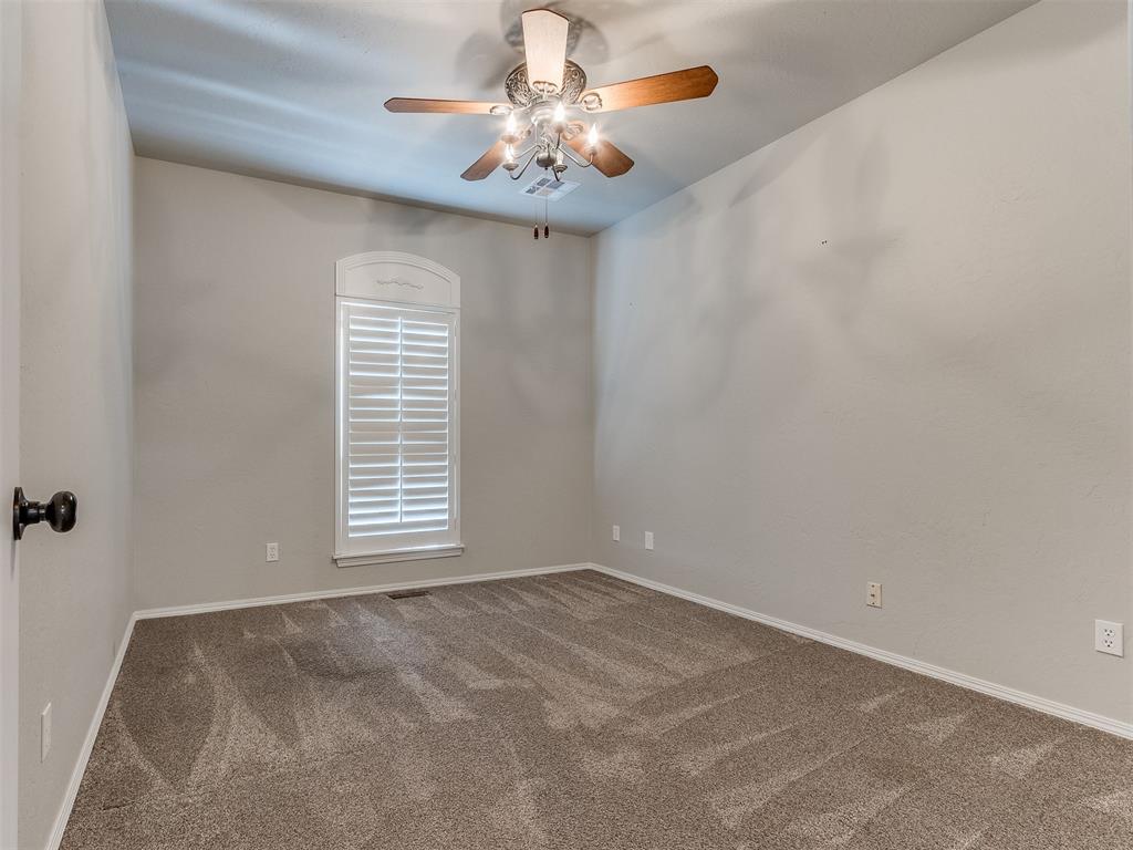 1129 Cambridge Drive