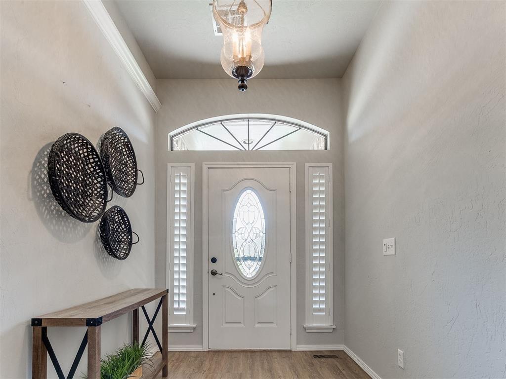 1129 Cambridge Drive