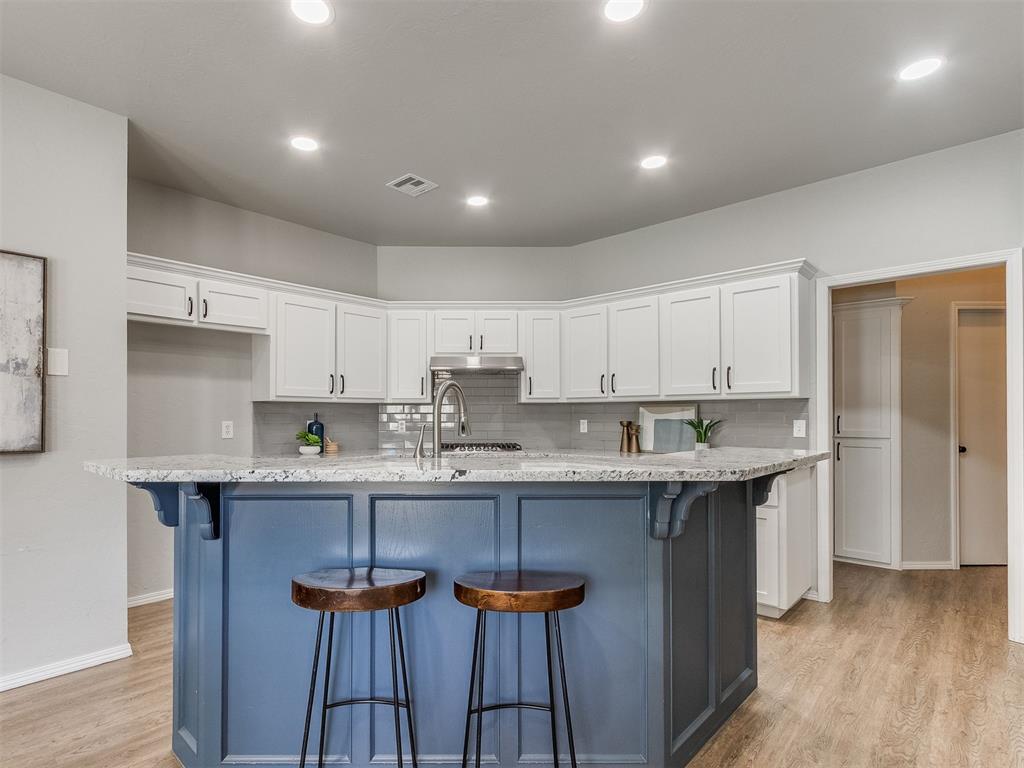 1129 Cambridge Drive