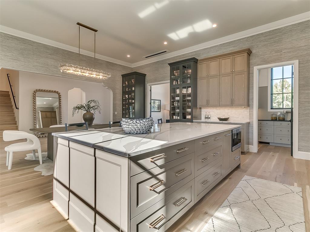 908 NW 157th Terrace