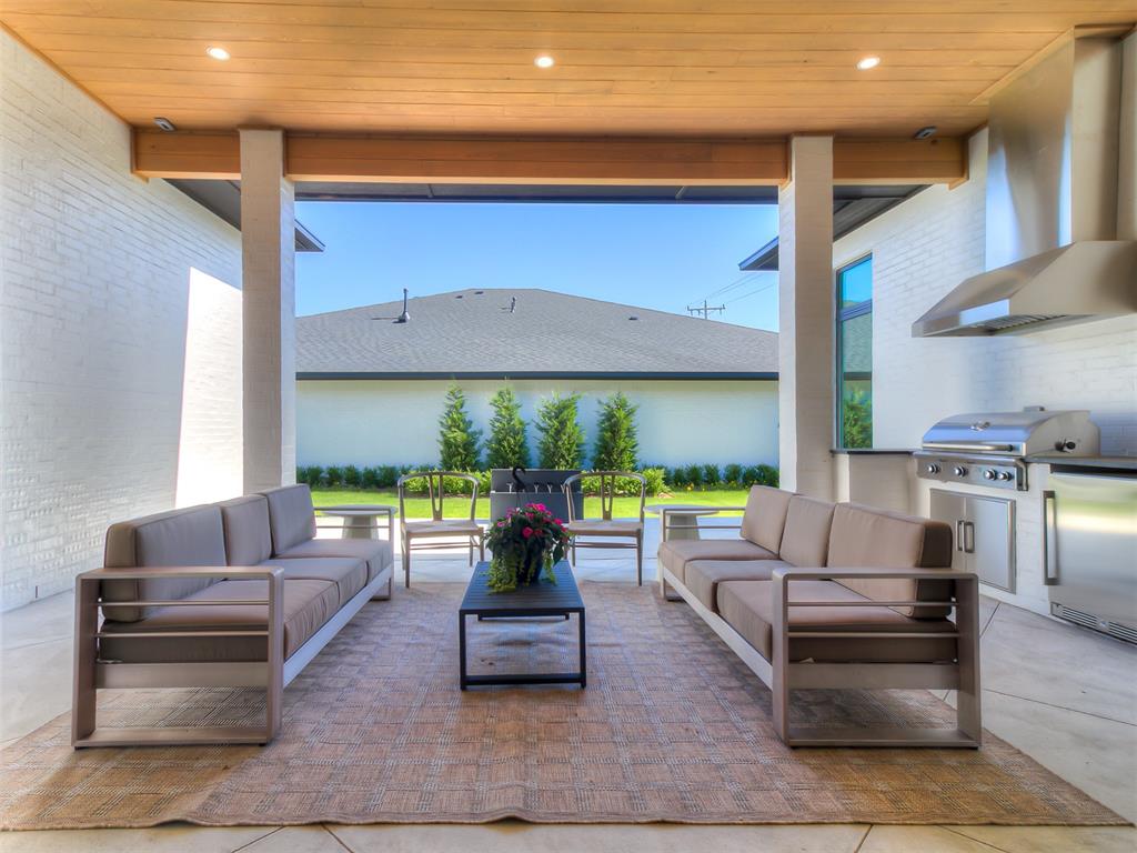 15605 Waterstone Way