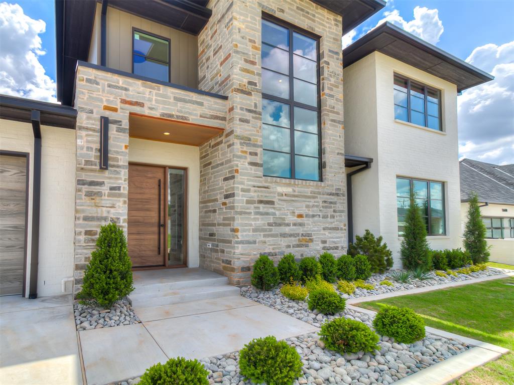 15612 Waterstone Way
