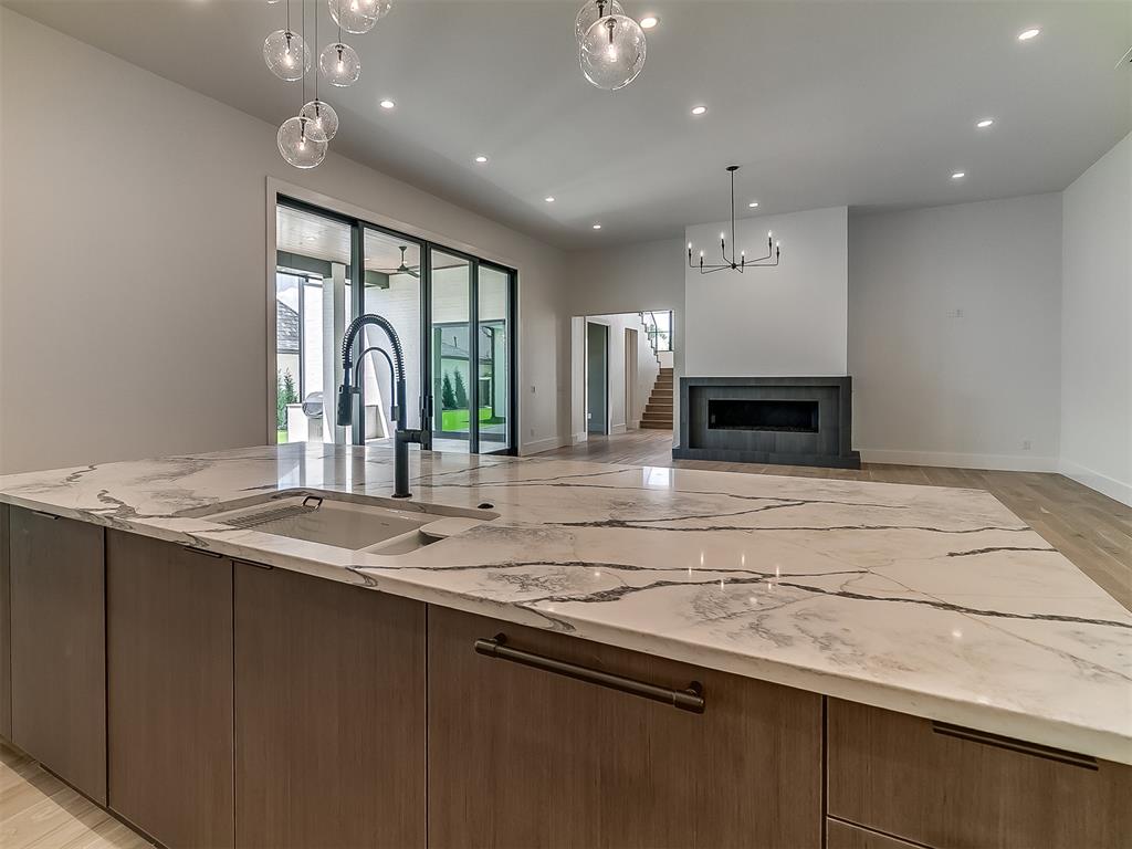 15612 Waterstone Way