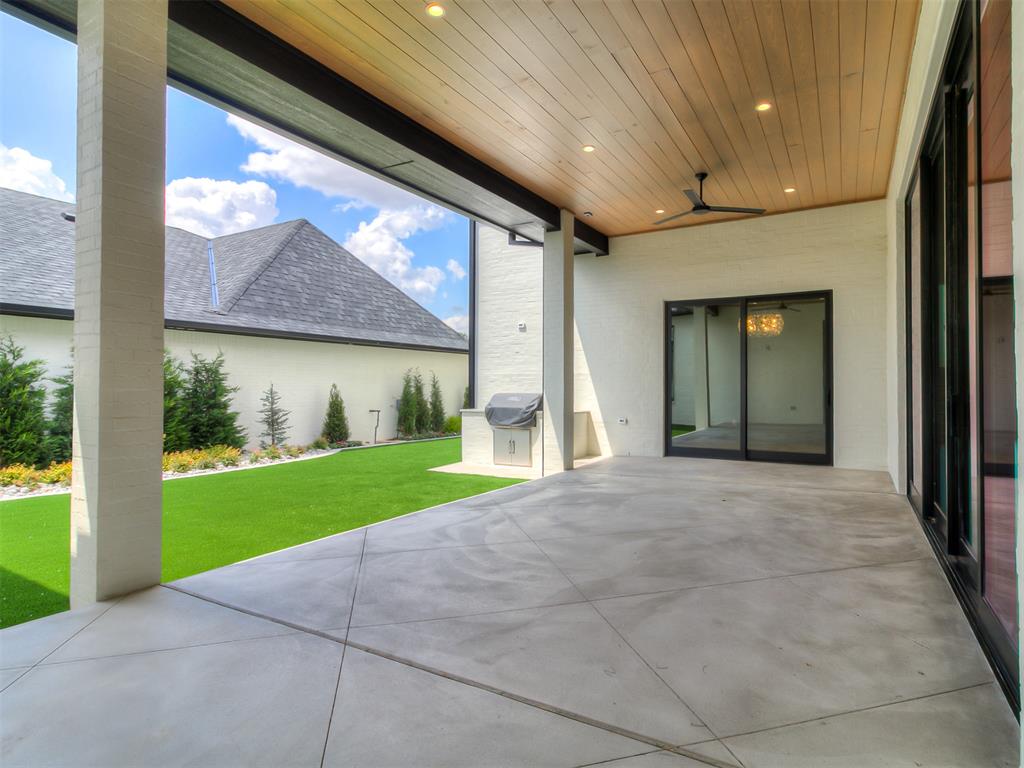 15612 Waterstone Way
