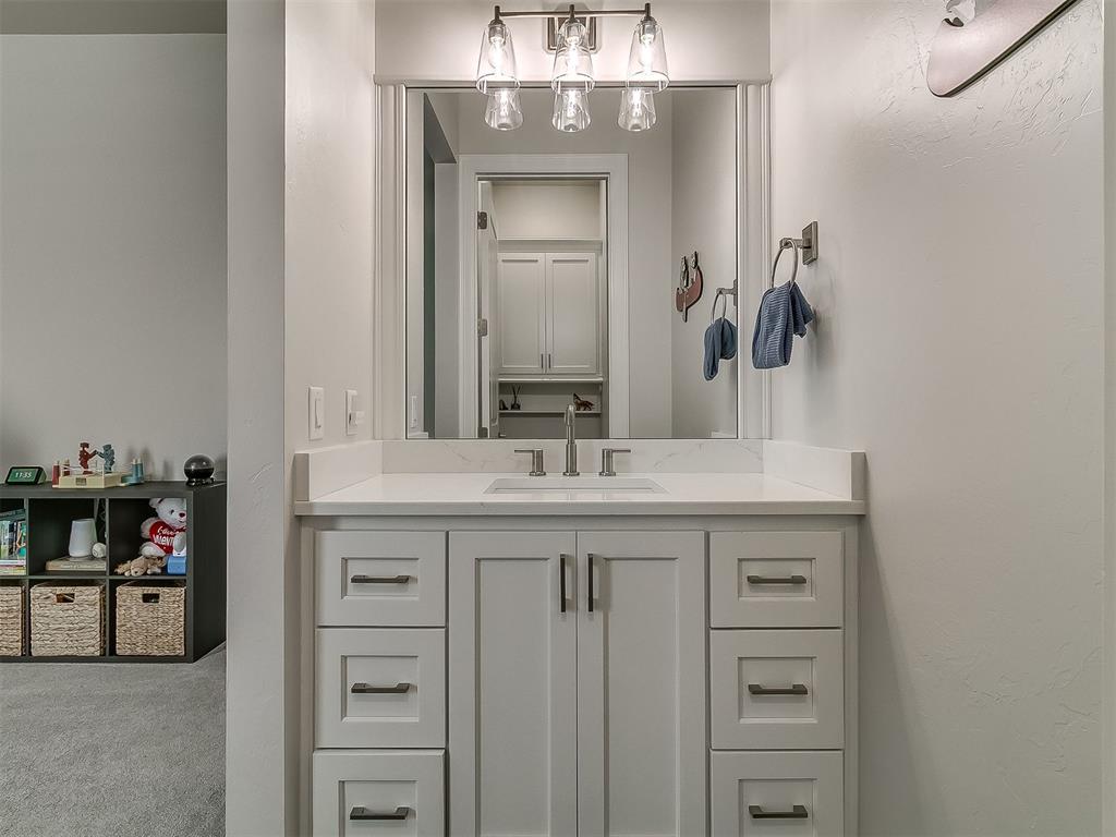 2917 Wood Thrush Way