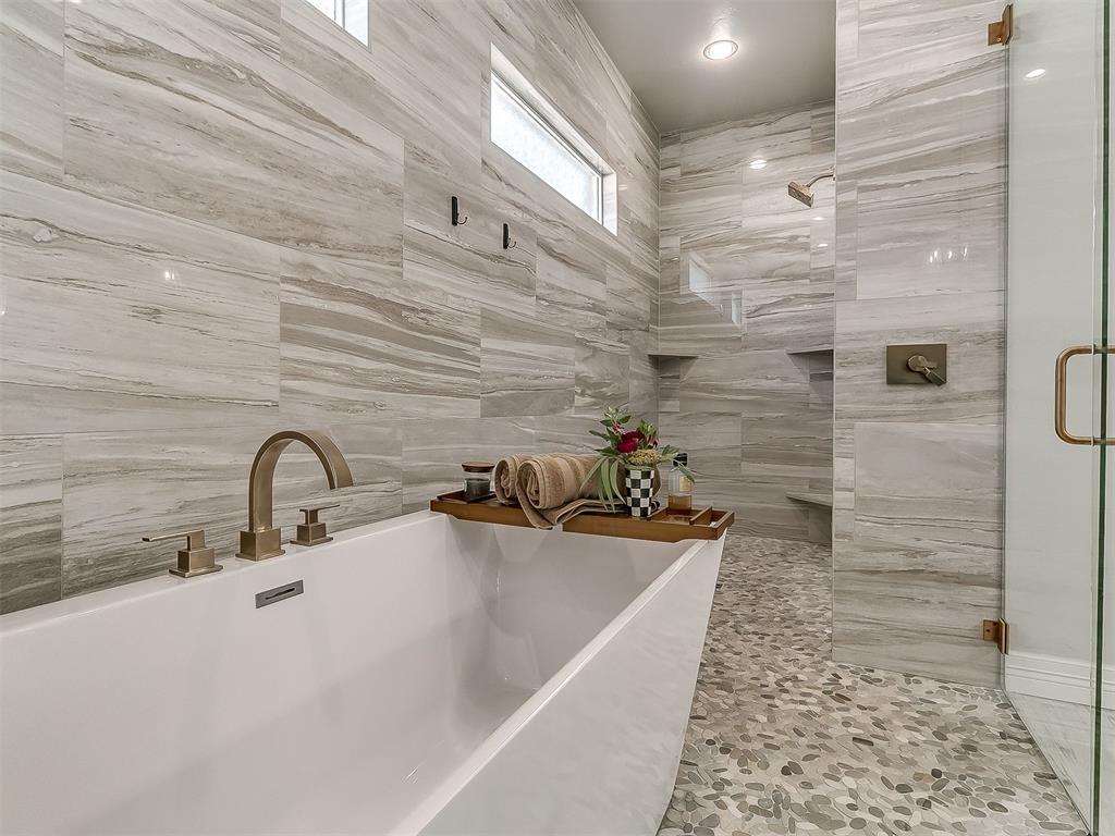 2917 Wood Thrush Way