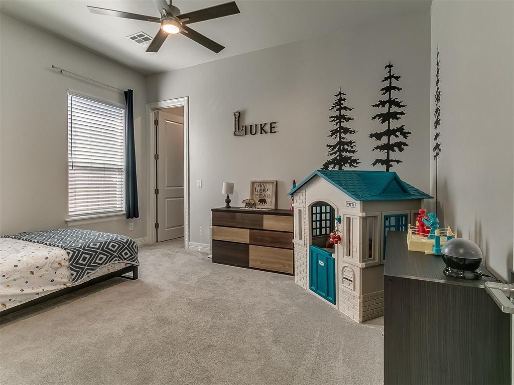 2917 Wood Thrush Way